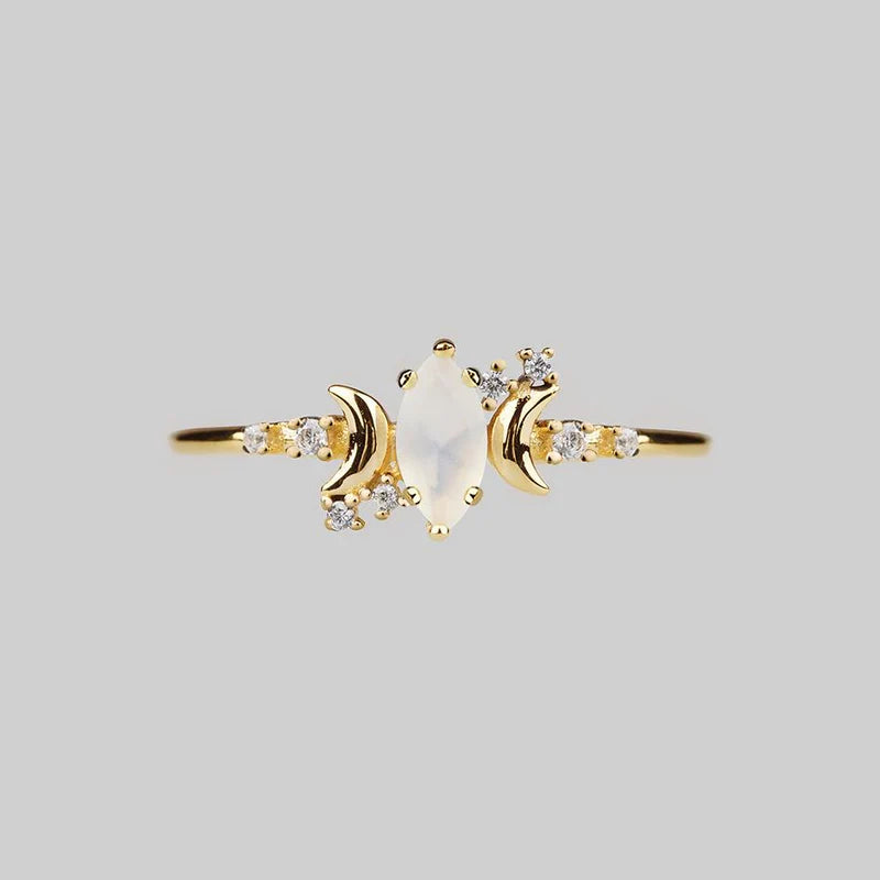 MOONDANCE. Opal & Cubic Zirconia Silver Ring
