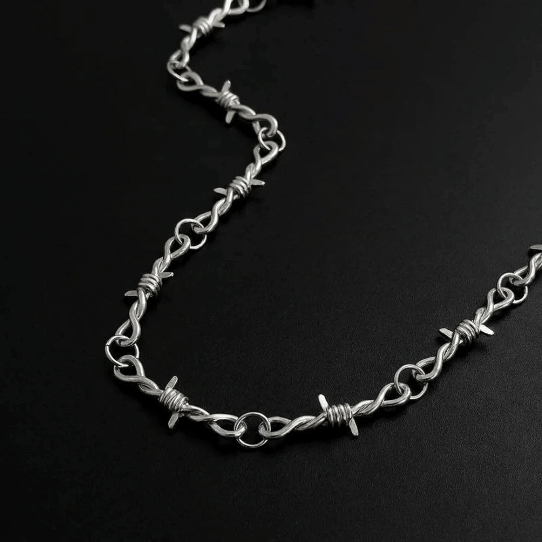 Briar Necklace